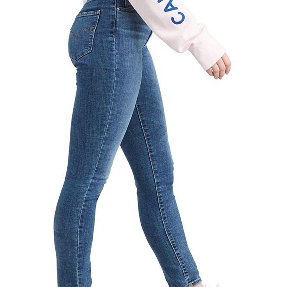 Levi’s high waisted jeans